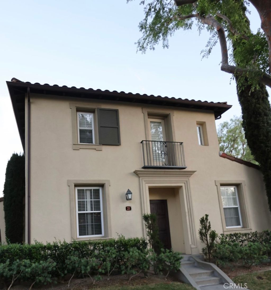 Photo of 28 Arborside, Irvine, CA 92603 (MLS # PW26071285)