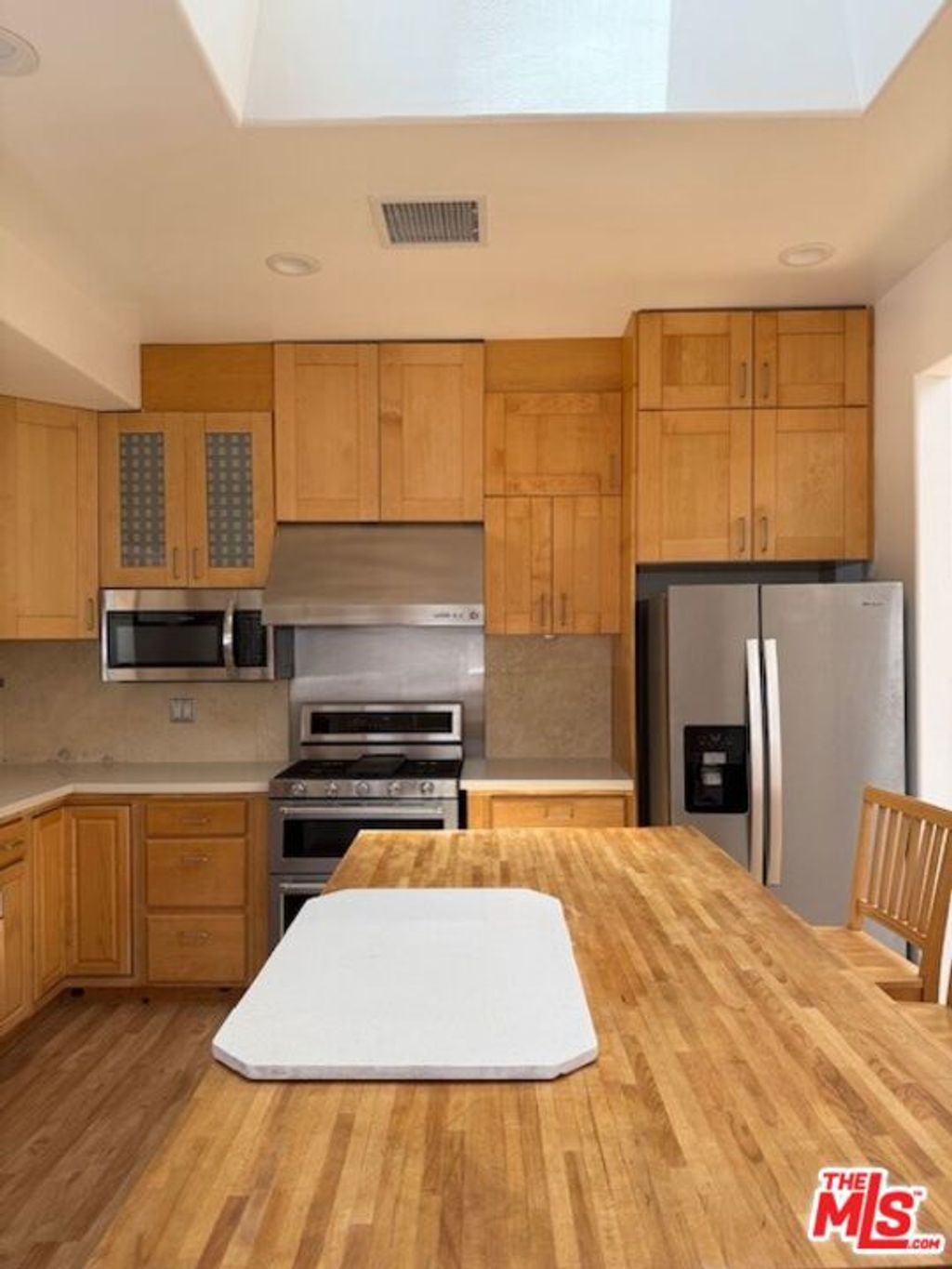 Photo of 4351 Allott Avenue, Sherman Oaks, CA 91423 (MLS # 26664623)