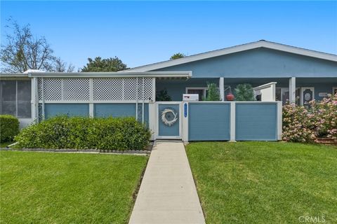 Photo of 19237 Avenue Of The Oaks #B, Newhall, CA 91321 (MLS # SR26070630)