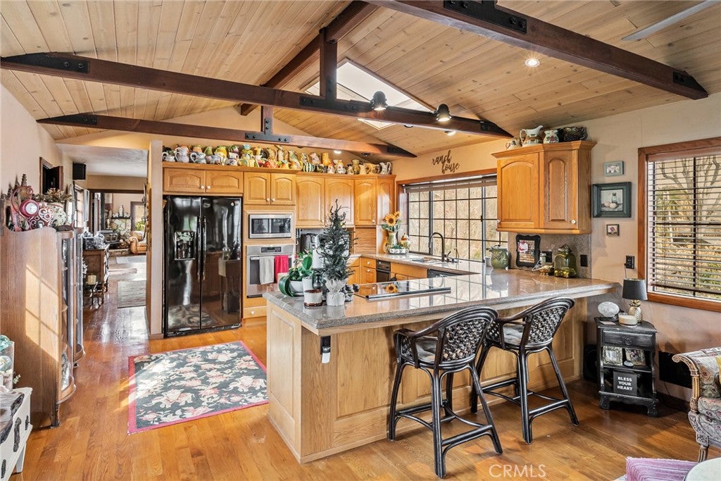 2135 Live Oak Rd, Paso Robles, CA, 93446, USA, 5 Bedrooms Bedrooms, ,6 BathroomsBathrooms,Residential,Active,2135 Live Oak Rd,NS23231100