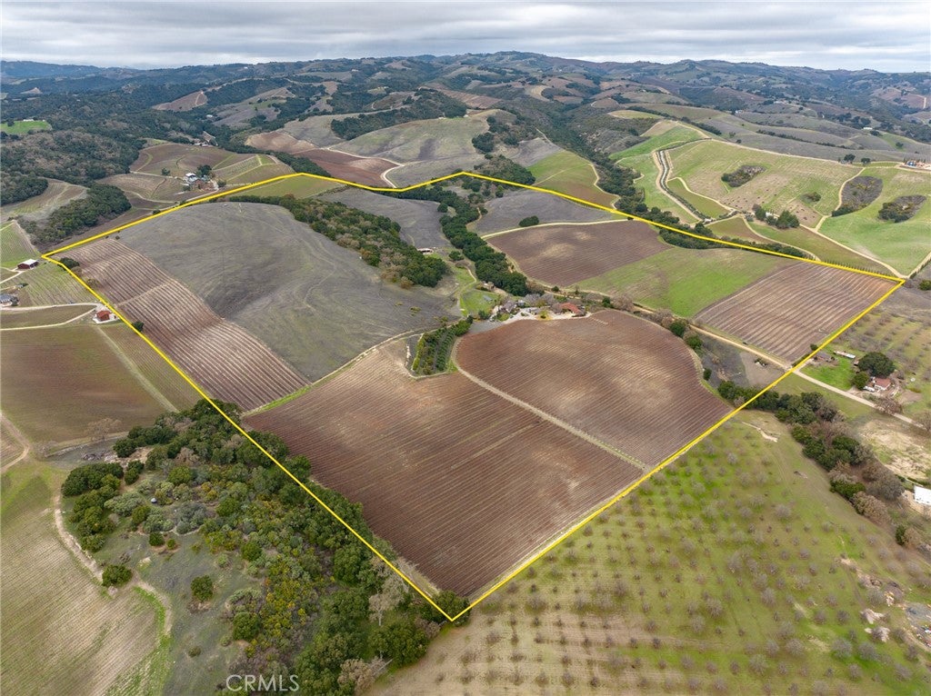 2135 Live Oak Rd, Paso Robles, CA, 93446, USA, 5 Bedrooms Bedrooms, ,6 BathroomsBathrooms,Residential,Active,2135 Live Oak Rd,NS23231100