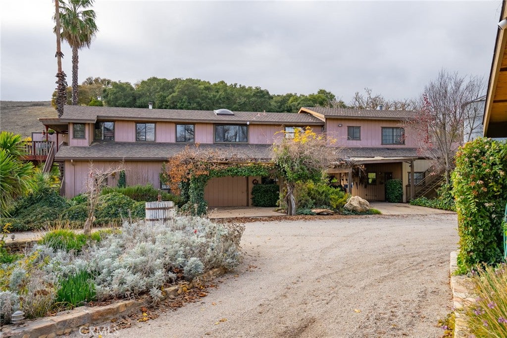 2135 Live Oak Rd, Paso Robles, CA, 93446, USA, 5 Bedrooms Bedrooms, ,6 BathroomsBathrooms,Residential,Active,2135 Live Oak Rd,NS23231100