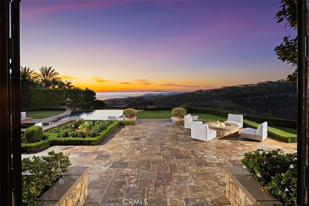 Photo of 1 Clear Water, Newport Coast, CA 92657 (MLS # NP26008999)