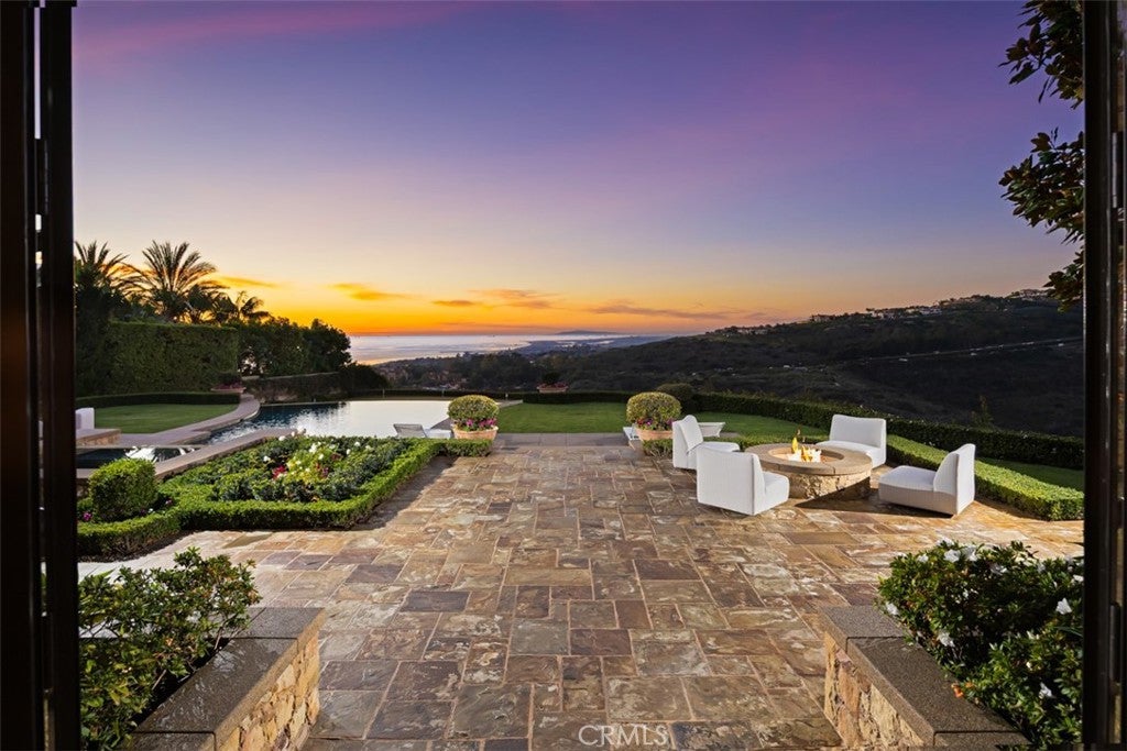 Photo of 1 Clear Water, Newport Coast, CA 92657 (MLS # NP26008999)