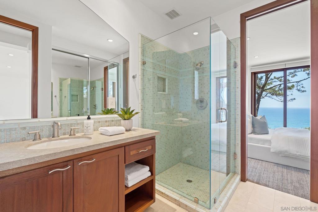 Del Mar - Residential