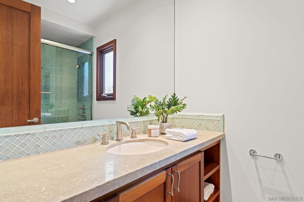 Del Mar - Residential