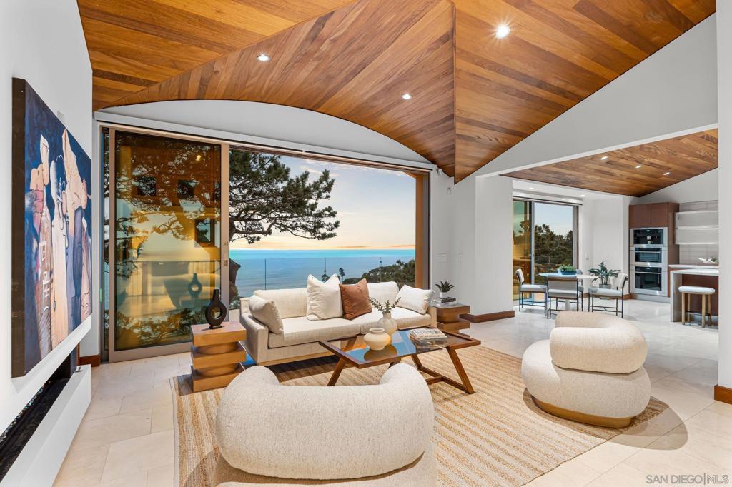 Del Mar - Residential