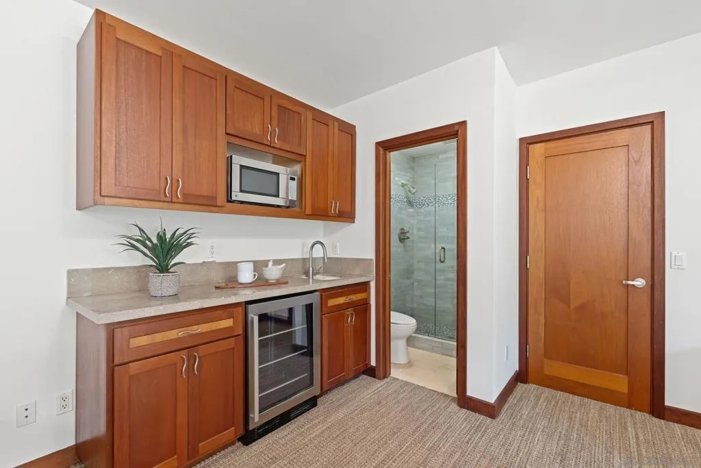 Del Mar, California 92014, United States, 4 Bedrooms Bedrooms, ,5 BathroomsBathrooms,Residential,Active,157058