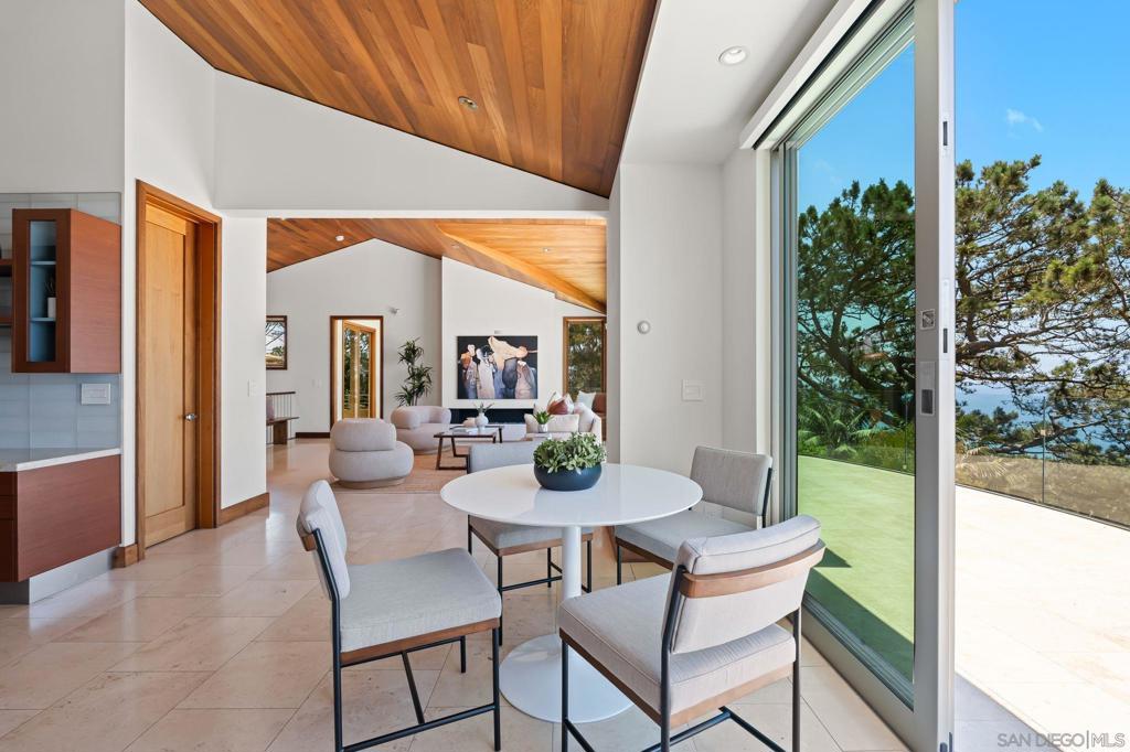 Del Mar - Residential