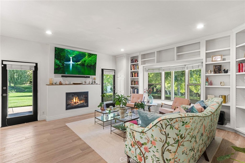 39287 Pine