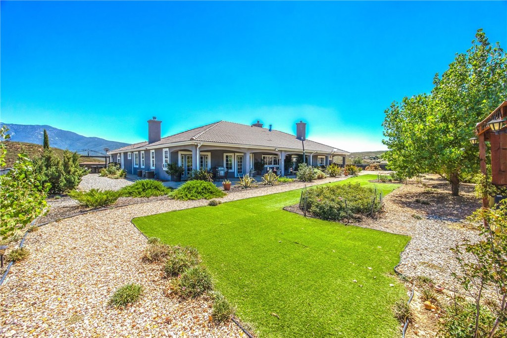 Twin Pines - Residential