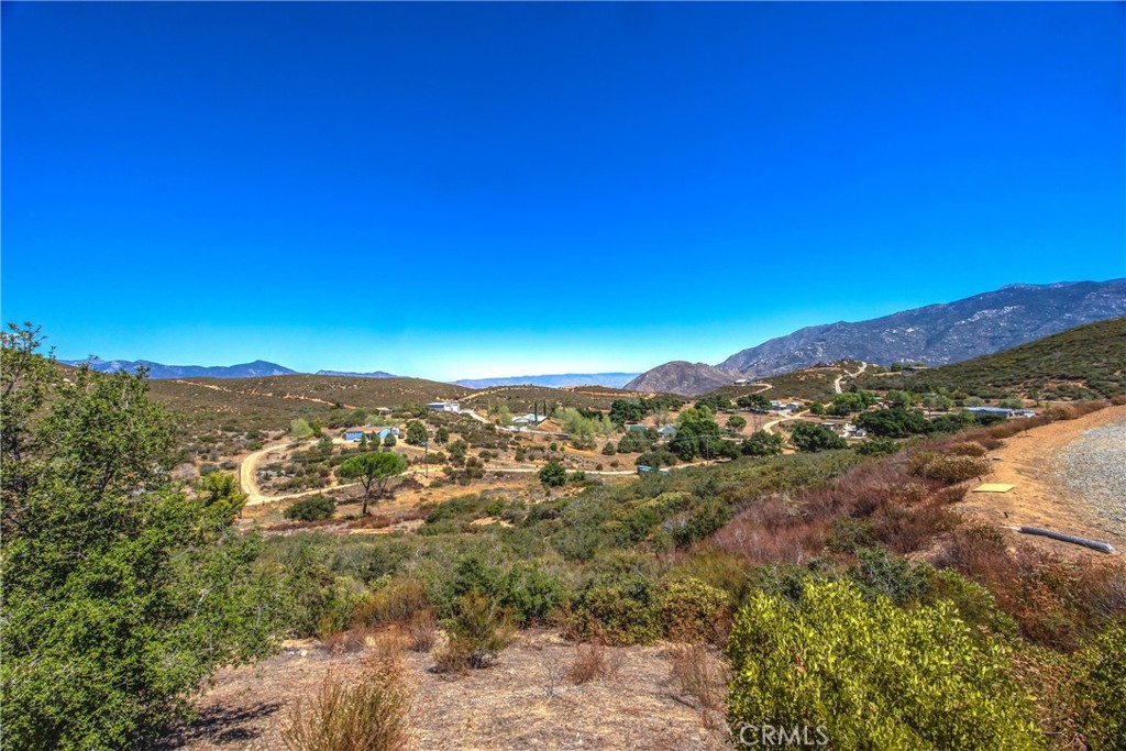 Twin Pines - Residential