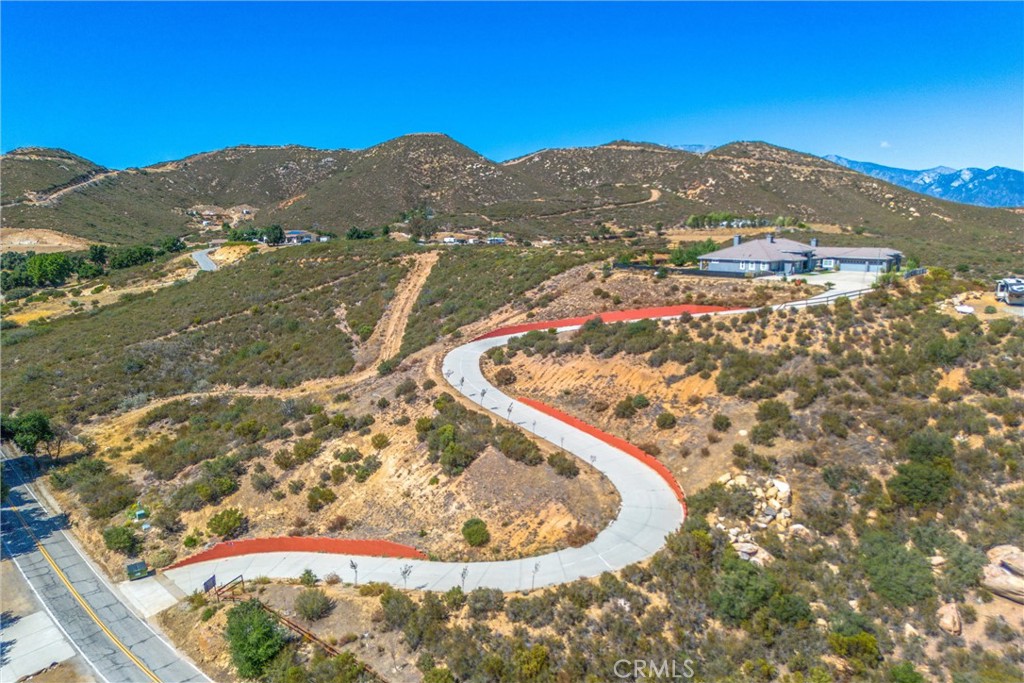 Twin Pines - Residential