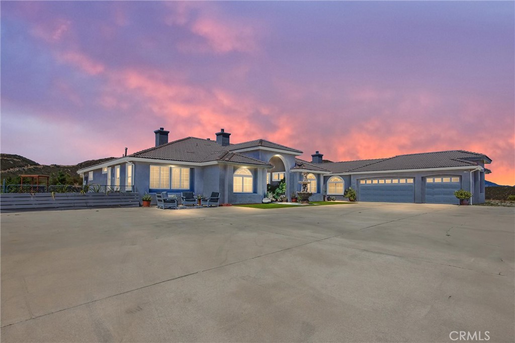 Twin Pines - Residential