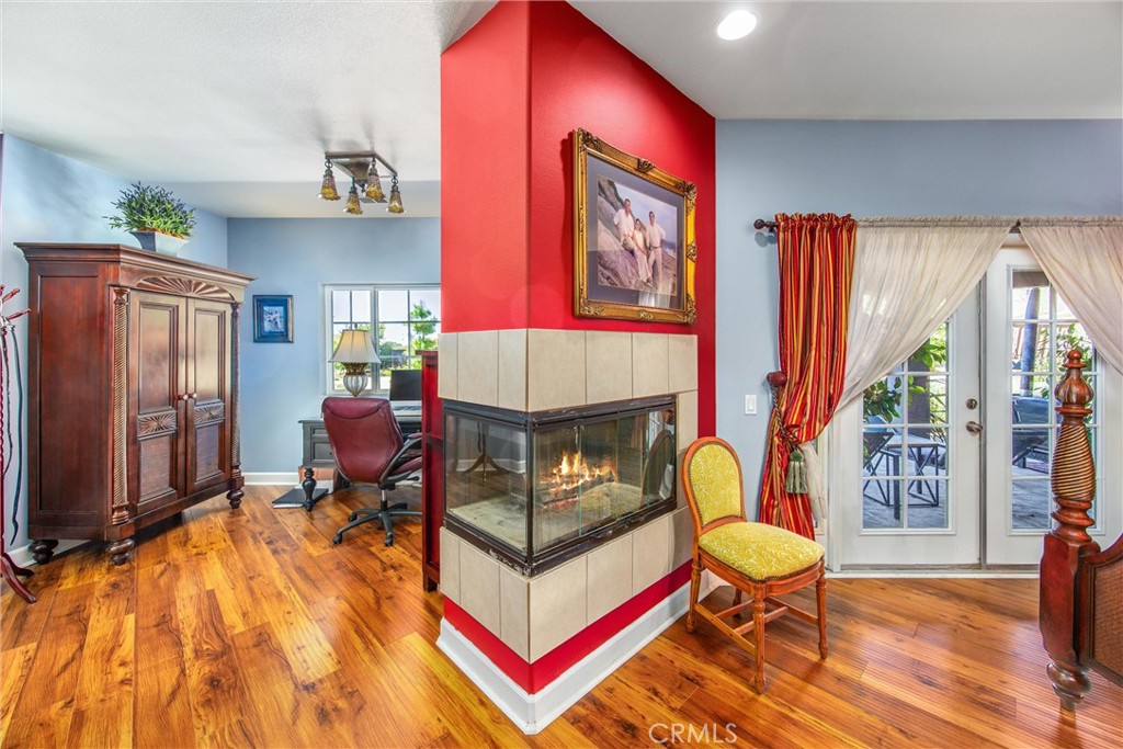 Twin Pines - Residential