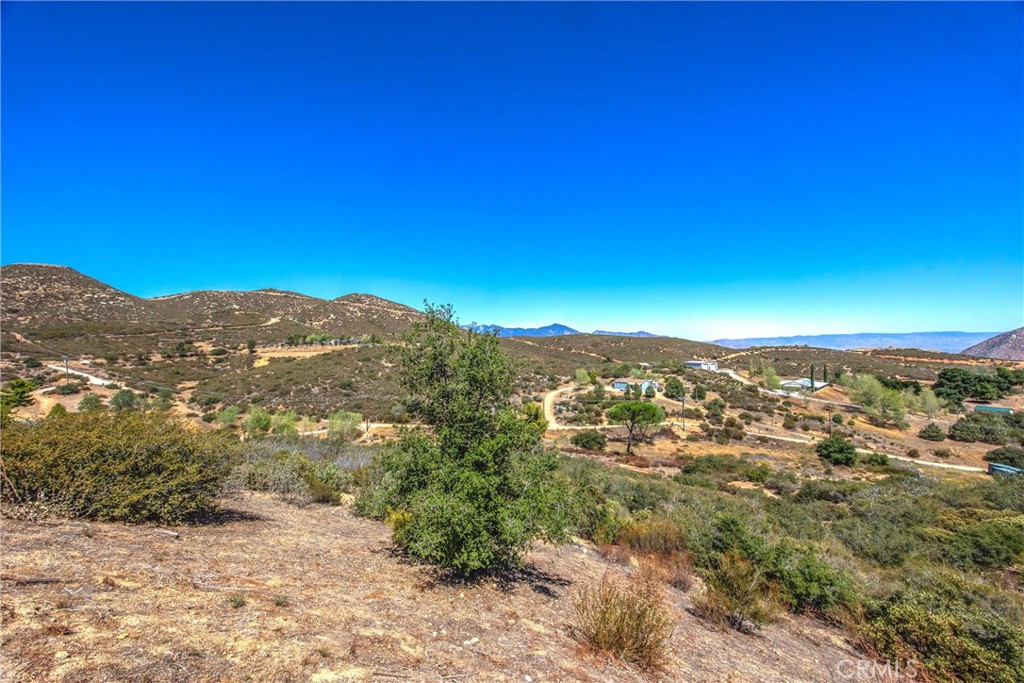 Twin Pines - Residential