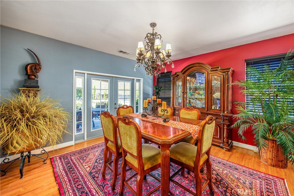 Twin Pines - Residential