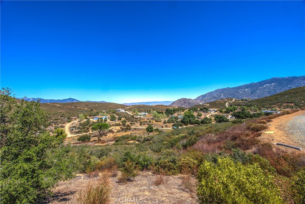 Twin Pines - Residential