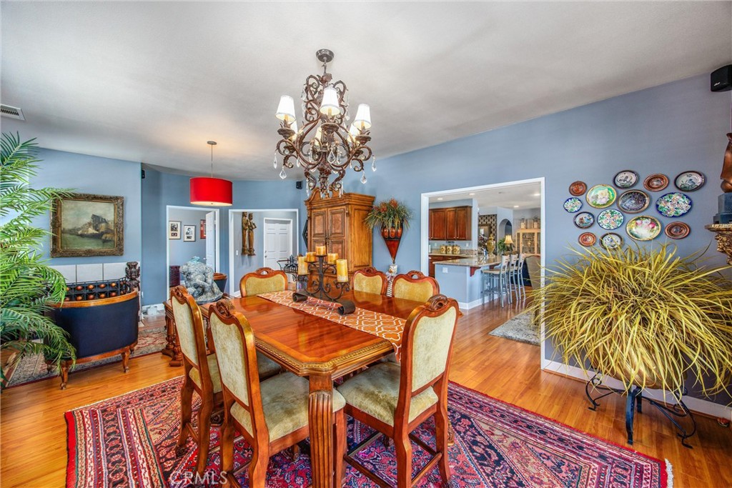 Twin Pines - Residential