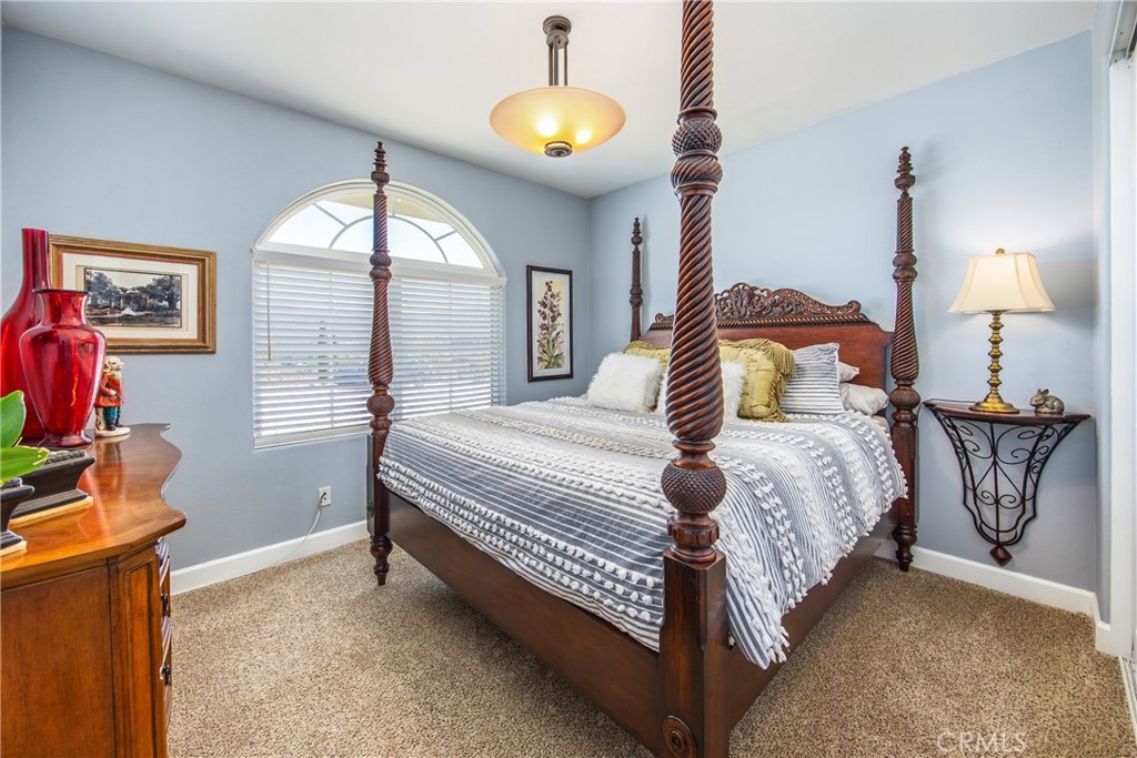 Twin Pines - Residential