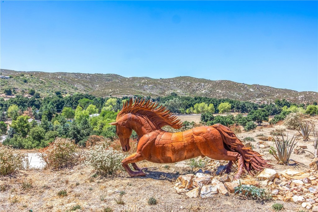 Twin Pines - Residential