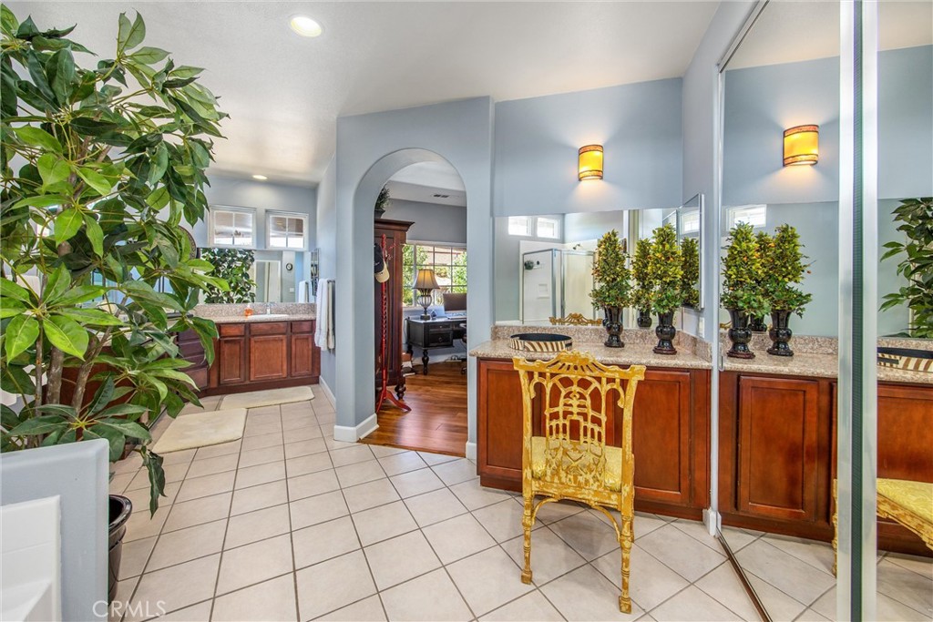 Twin Pines - Residential