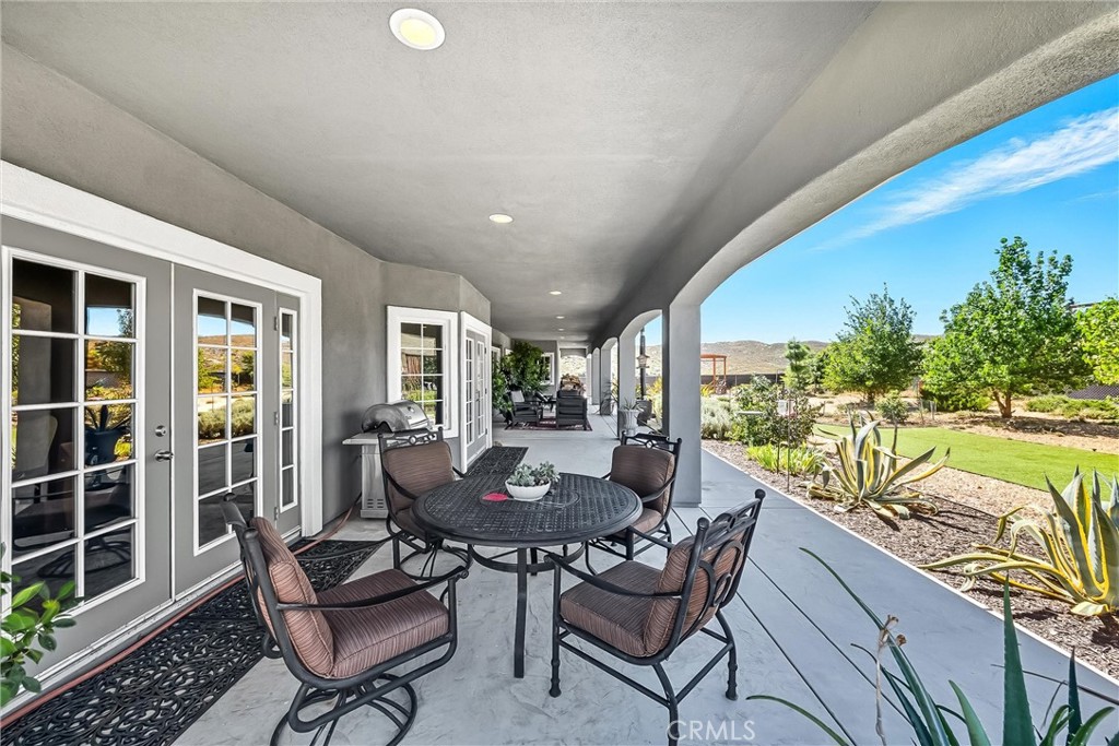 Twin Pines - Residential