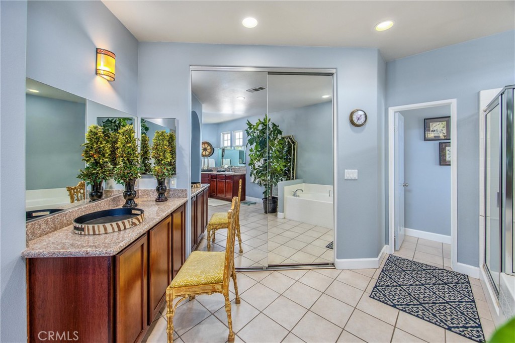 Twin Pines - Residential