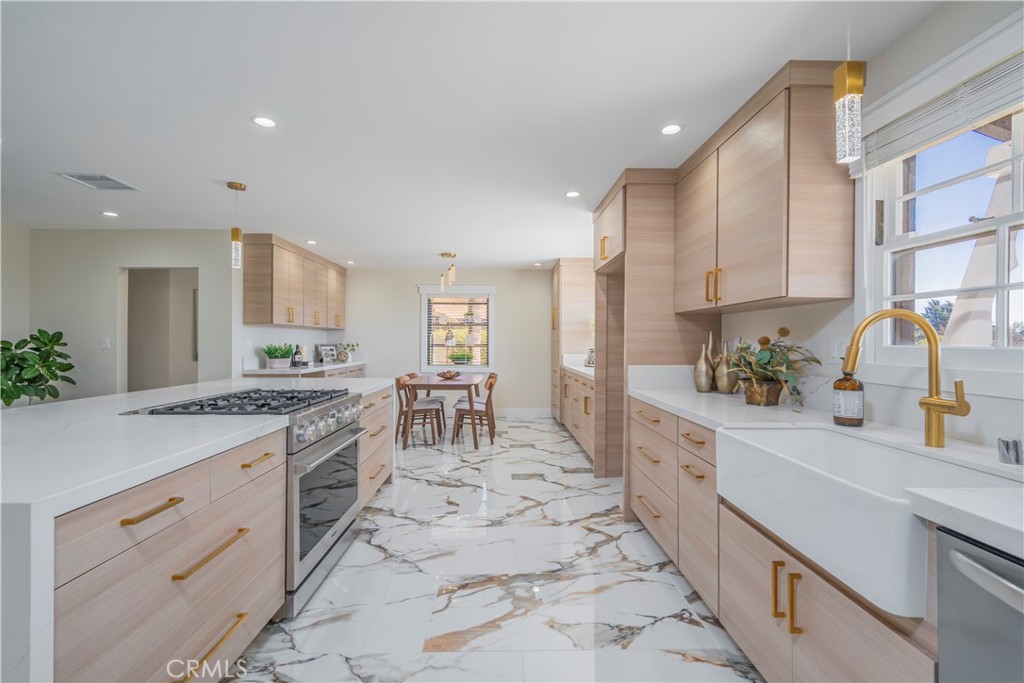 2445 Ocean View Drive