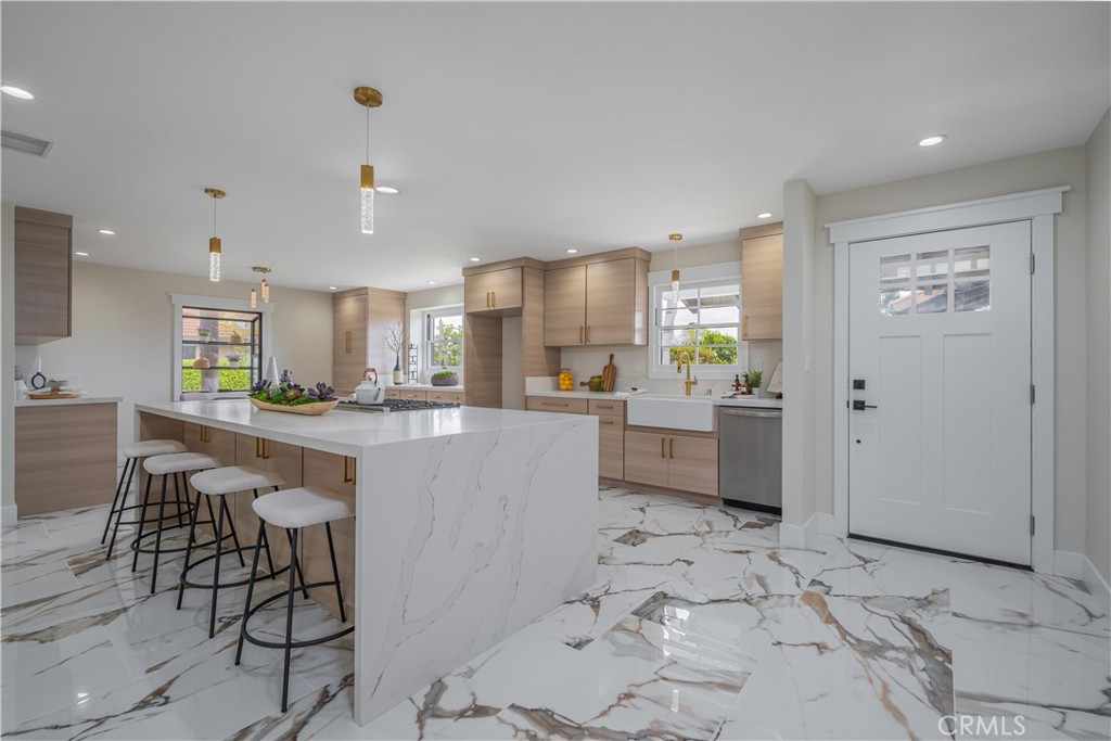 2445 Ocean View Drive