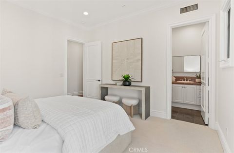 Tiny photo for 56 Archipelago Dr, Newport Coast, CA 92657 (MLS # OC25237309)