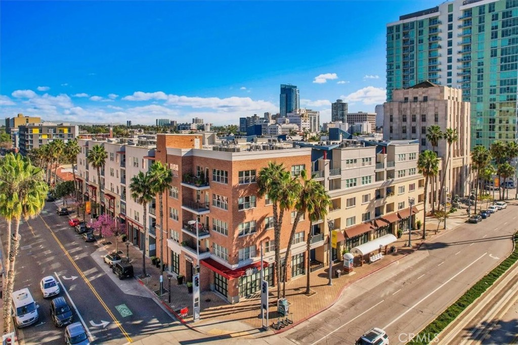 300 E 4th Street 103