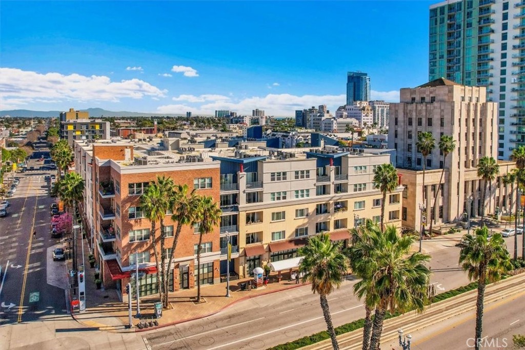 300 E 4th Street 103