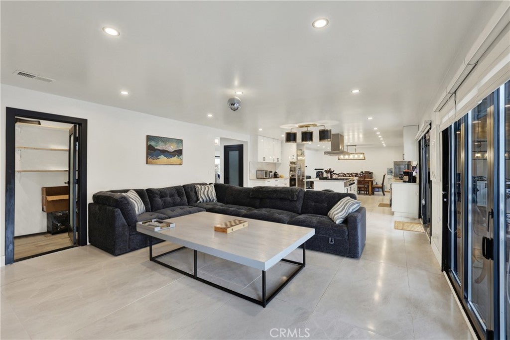 17928 Toiyabe, Fountain Valley CA 92708 - Photo 15