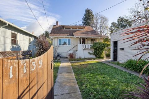 Photo of 1139 Cornell Ave Ave, Albany, CA 94706 (MLS # 41120400)