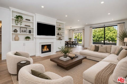 Photo of 1167 Roxbury Drive #105, Los Angeles, CA 90035 (MLS # 26985531)