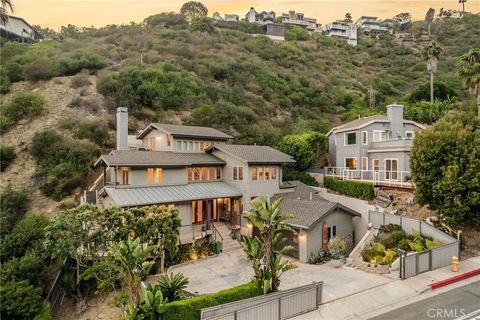 Photo of 426 Nyes Place, Laguna Beach, CA 92651 (MLS # LG25136793) Photo of 426 Nyes Place, Laguna Beach, CA 92651 (MLS # LG25136793)