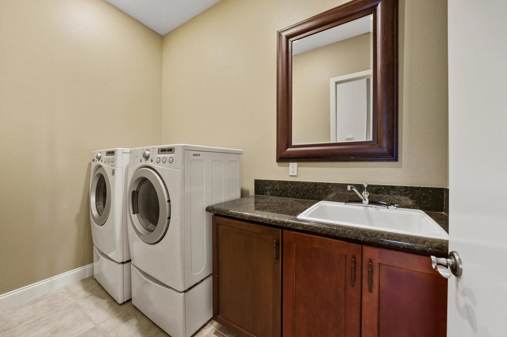 Mountain View CC - Residential