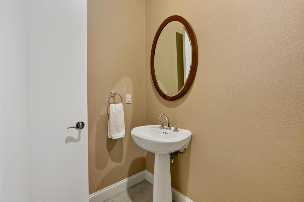 Mountain View CC - Residential