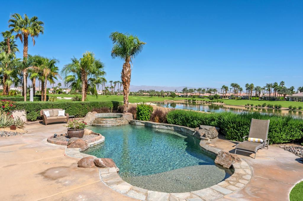 Mountain View CC - Residential
