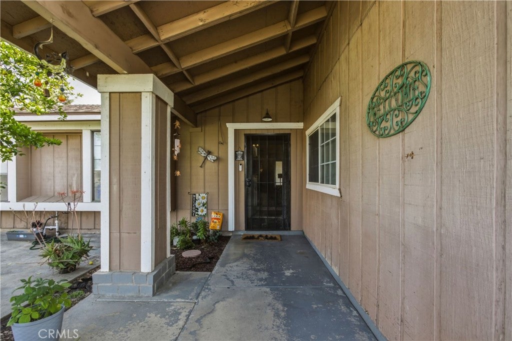 1418 Nut Tree