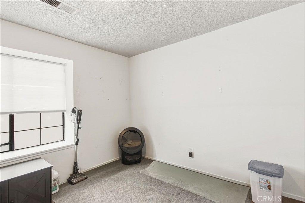 1418 Nut Tree