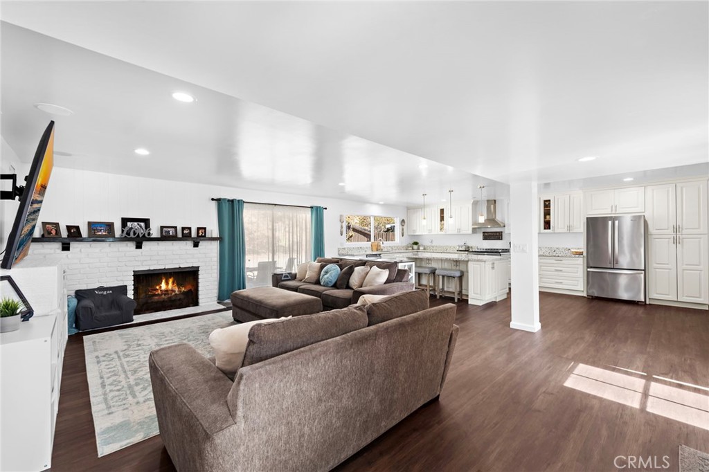13687 SYCAMORE Drive