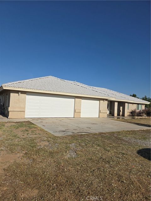 Photo of 10141 Rochester Rd, Phelan, CA 92371 (MLS # TR26089887)