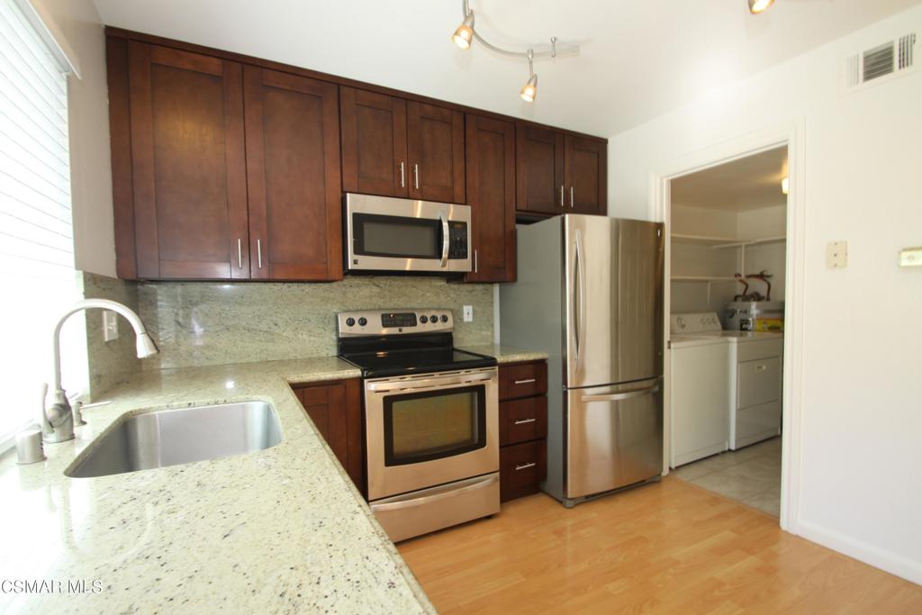 Wildwood Condos-333 - 1003202 - Residential Lease