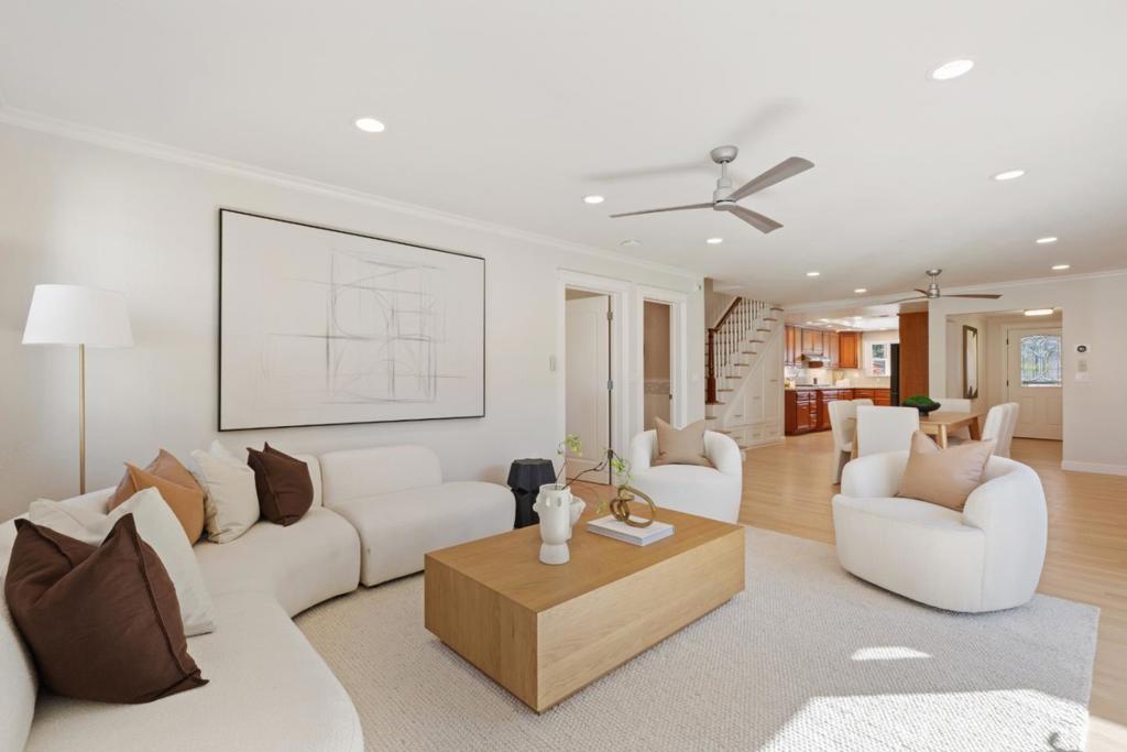 5087 Harwood Road