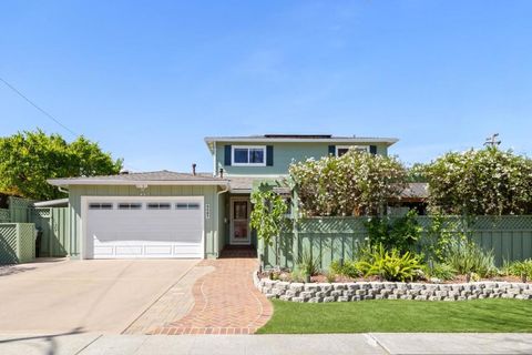 Photo of 5087 Harwood Road, San Jose, CA 95124 (MLS # ML82039236)