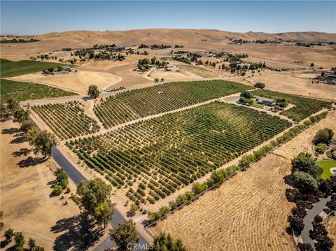 Tiny photo for 5055 Rancho La Loma Linda Drive, Paso Robles, CA 93446 (MLS # SC24172463)