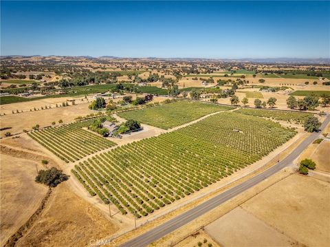 Tiny photo for 5055 Rancho La Loma Linda Drive, Paso Robles, CA 93446 (MLS # SC24172463)