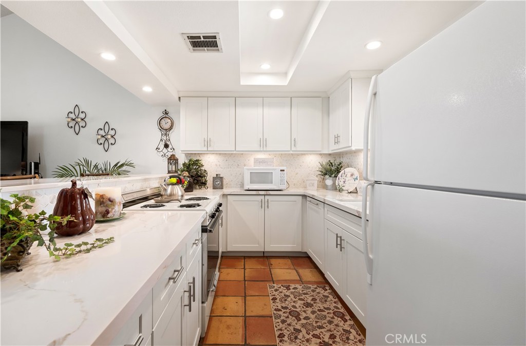 Palm Desert Resort CC (32418) - Residential